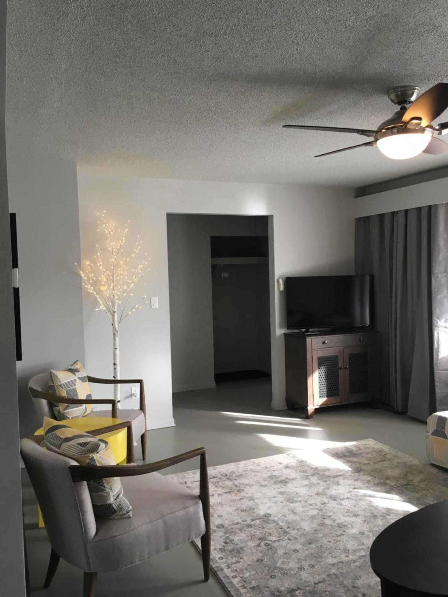 Pinewood Inn ゴールデン 部屋 写真